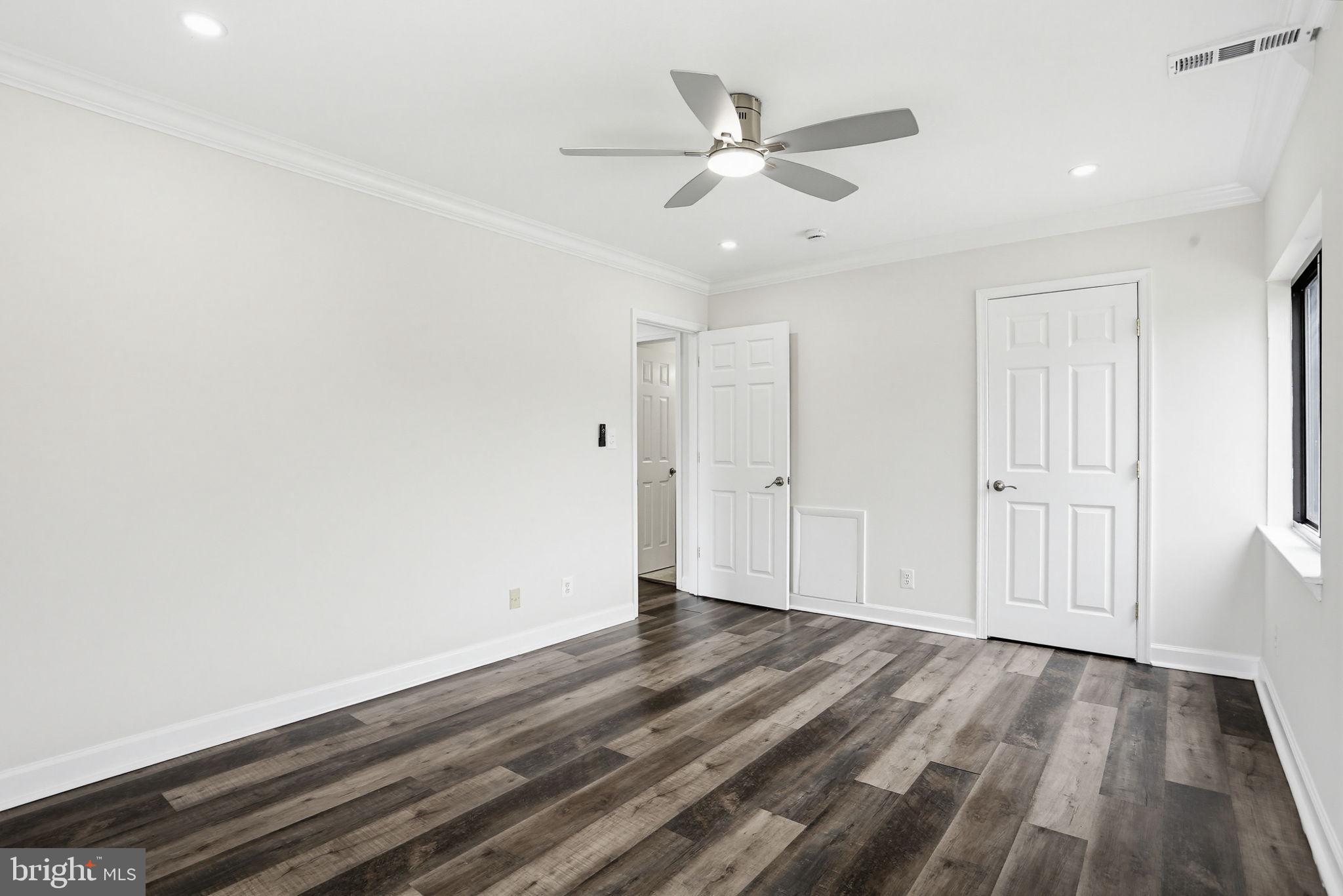 VILLAGE OF LONG REACH - Residential