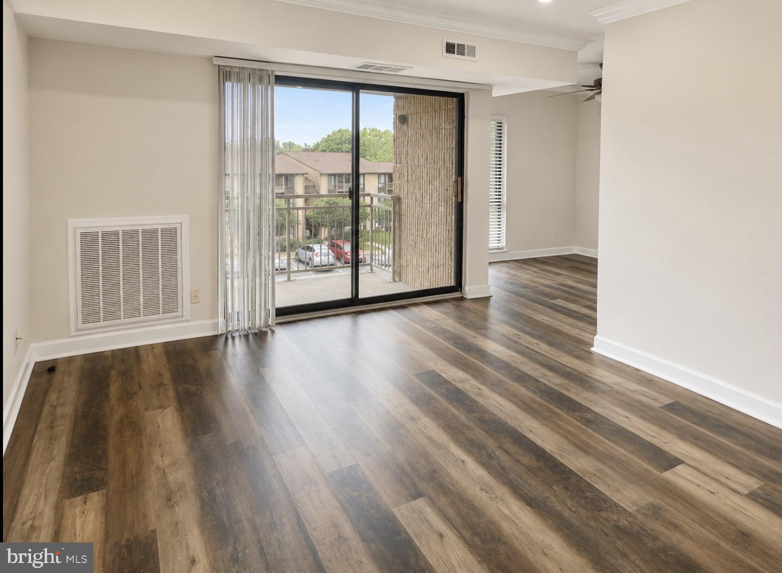 VILLAGE OF LONG REACH - Residential