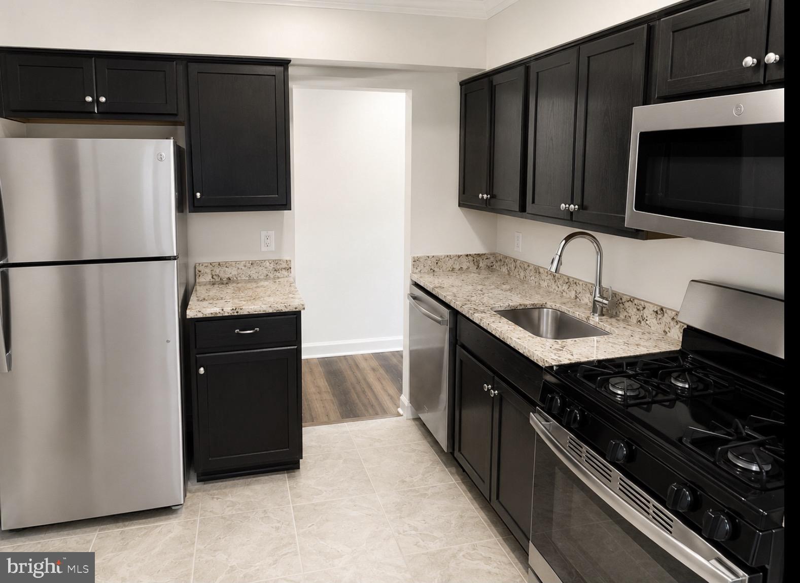 VILLAGE OF LONG REACH - Residential