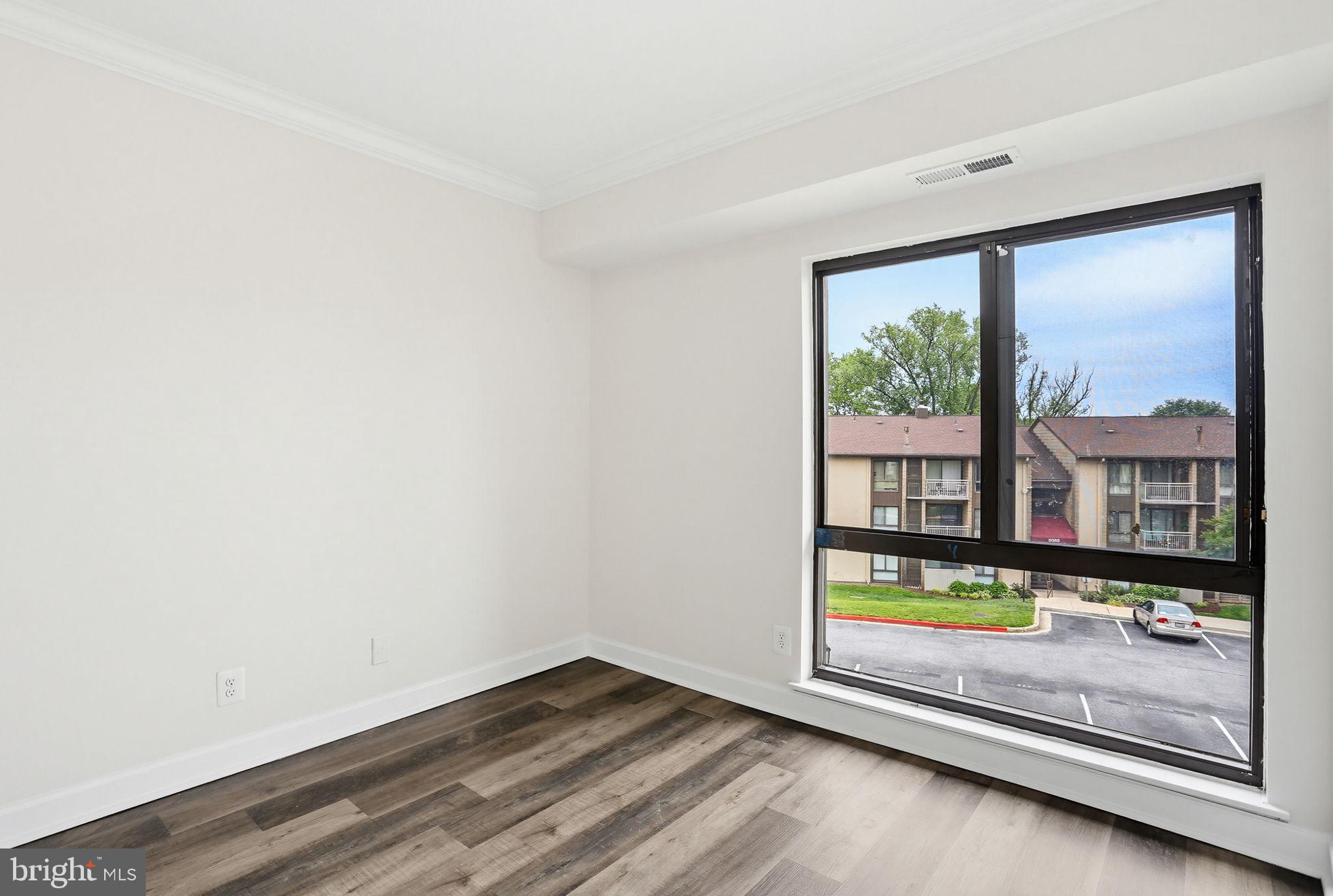 VILLAGE OF LONG REACH - Residential