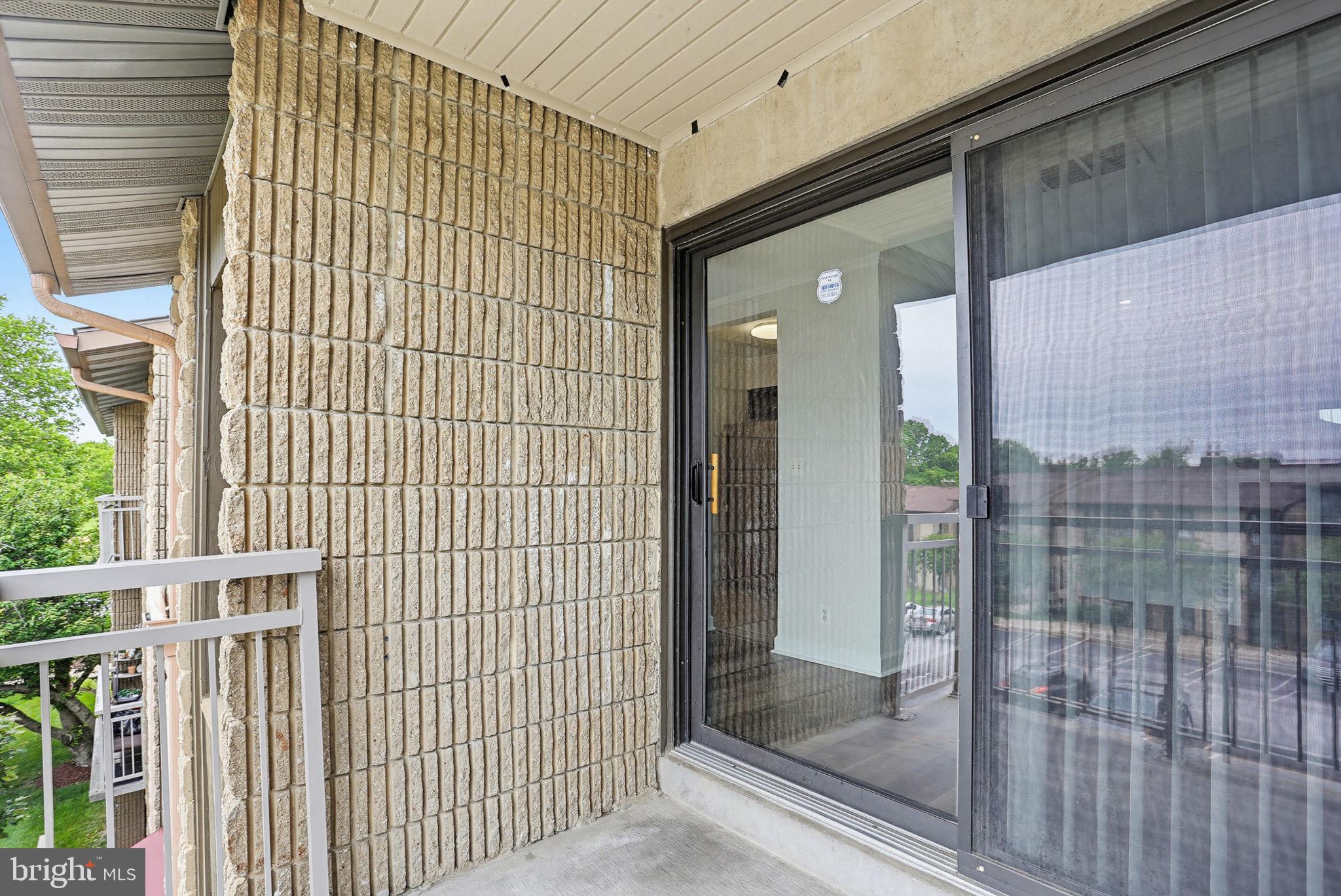 VILLAGE OF LONG REACH - Residential
