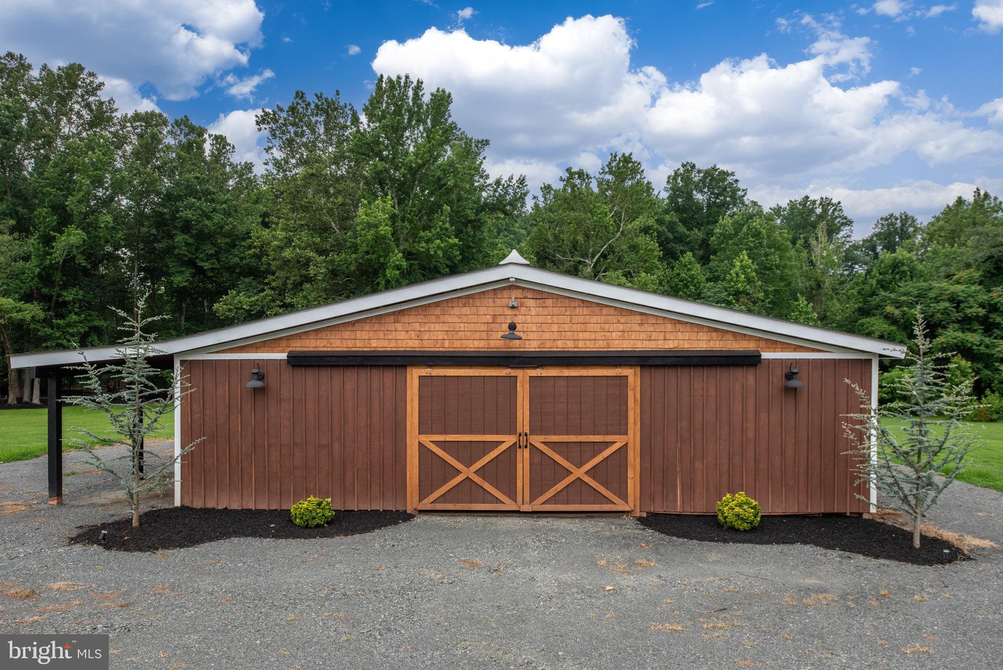 CEDAR CREEK FARMS - Residential