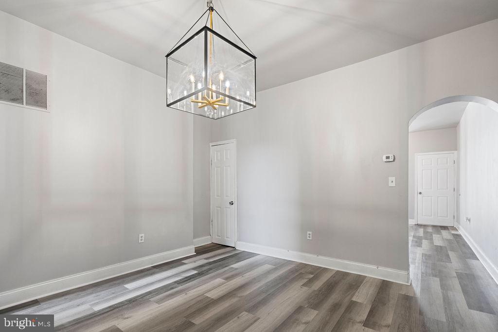 SANDTOWN-WINCHESTER - Residential Lease