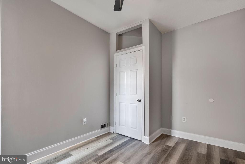 SANDTOWN-WINCHESTER - Residential Lease