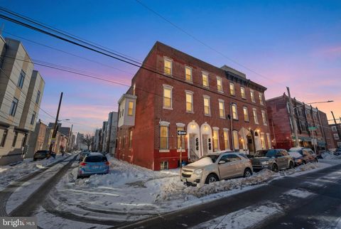 Condo For Rent - 1319 N 19th Street #1<br/> PHILADELPHIA, PA 19121