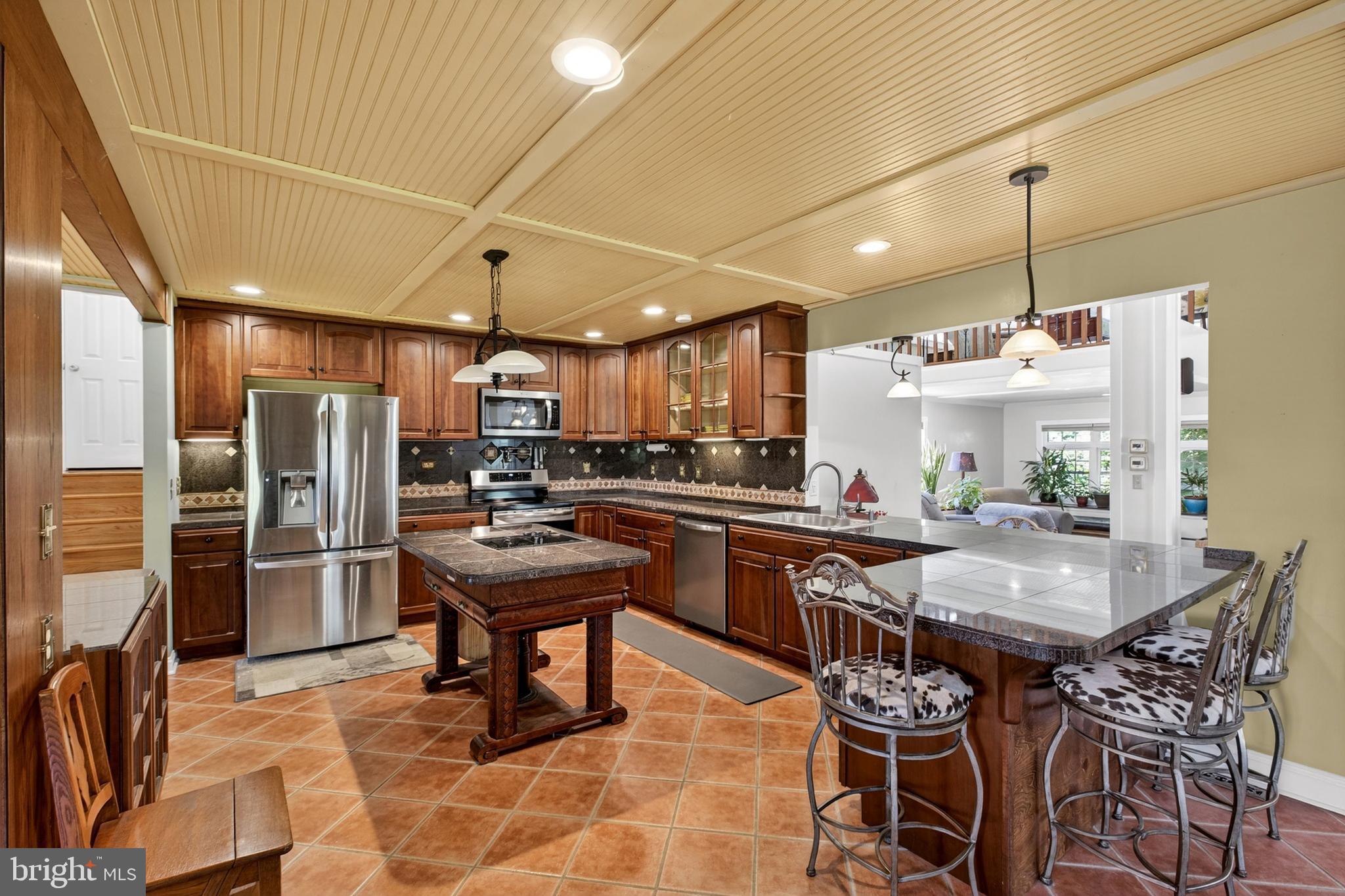 WOODCREST SHORES - Residential