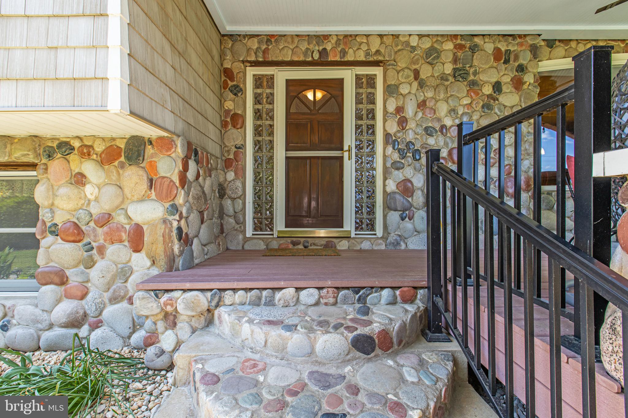 WOODCREST SHORES - Residential