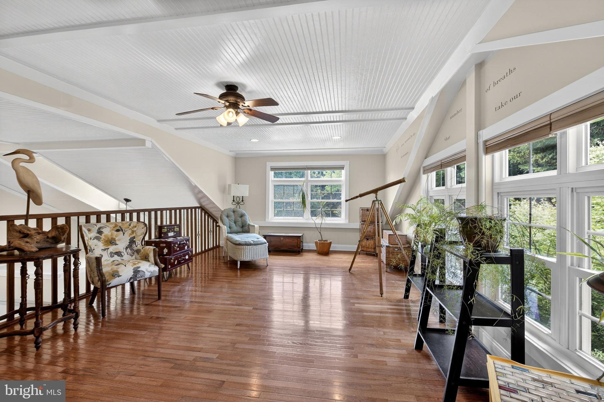 WOODCREST SHORES - Residential