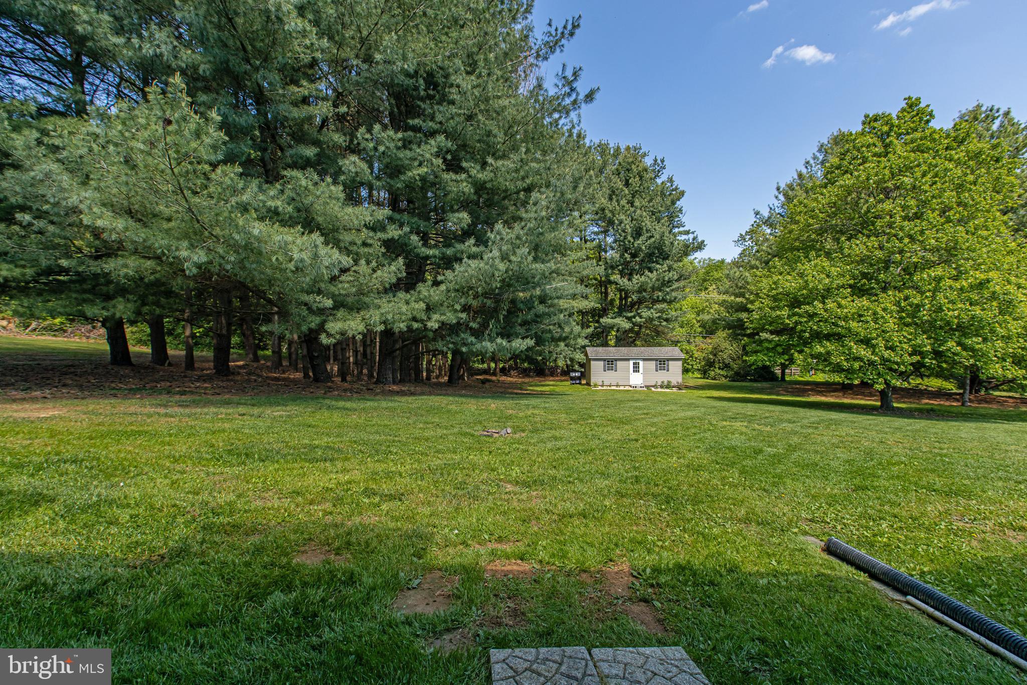 WOODCREST SHORES - Residential