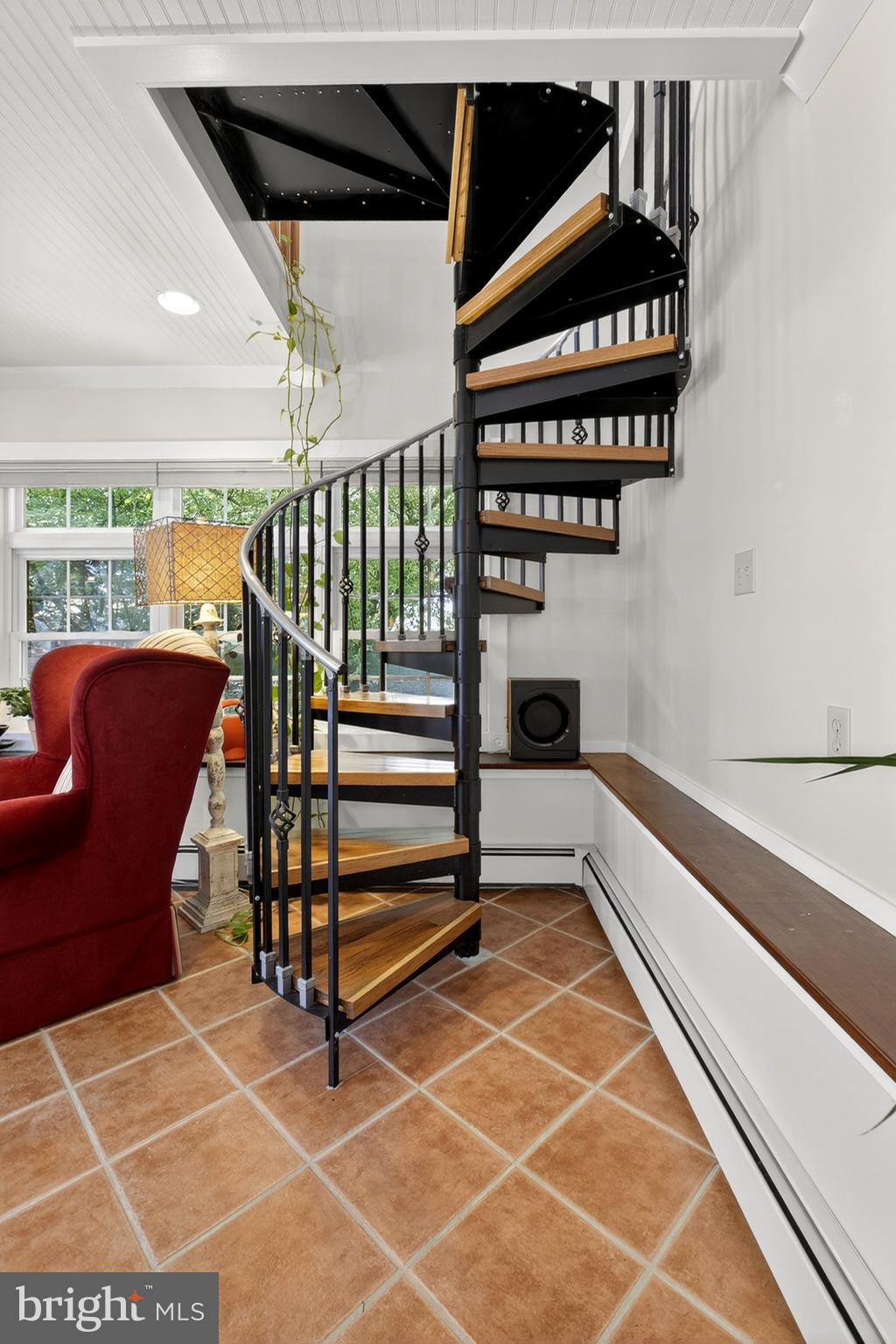WOODCREST SHORES - Residential