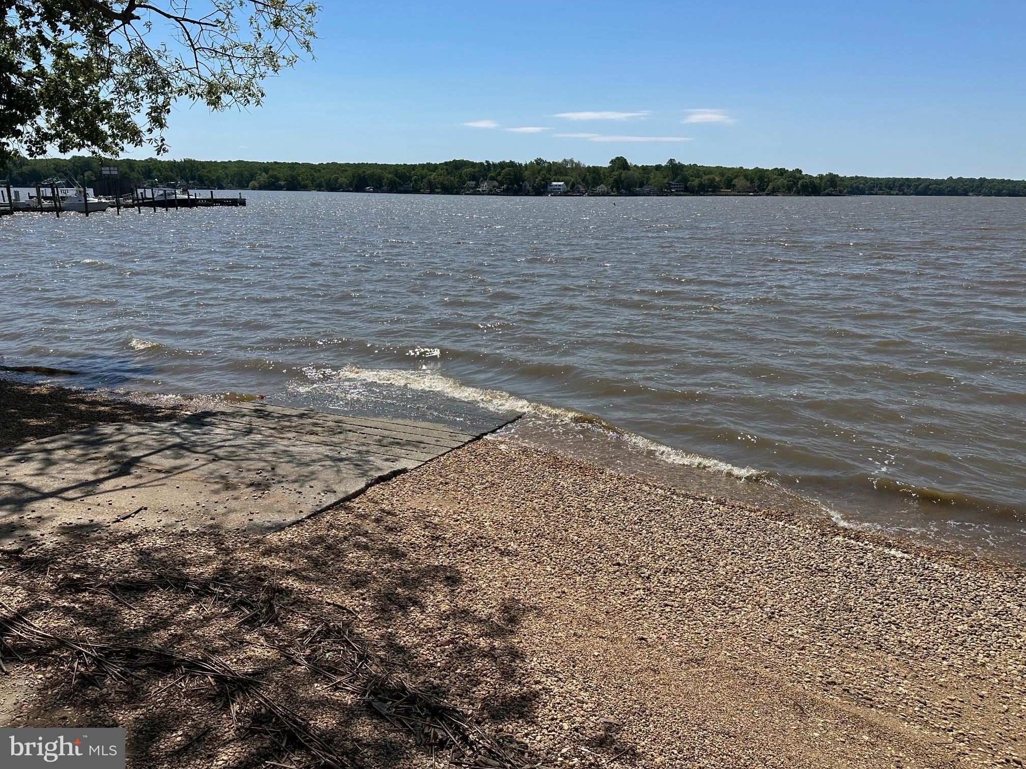 WOODCREST SHORES - Residential
