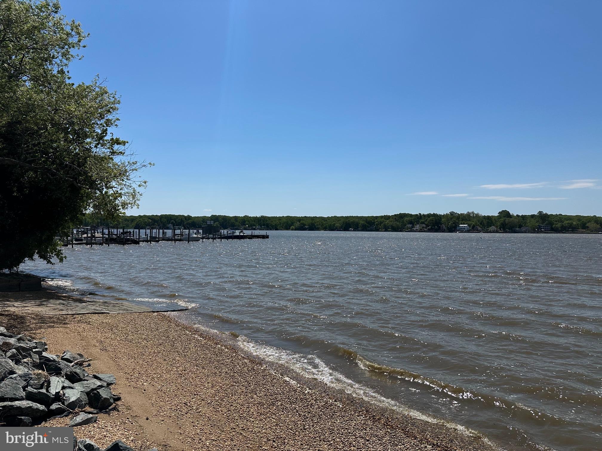 WOODCREST SHORES - Residential