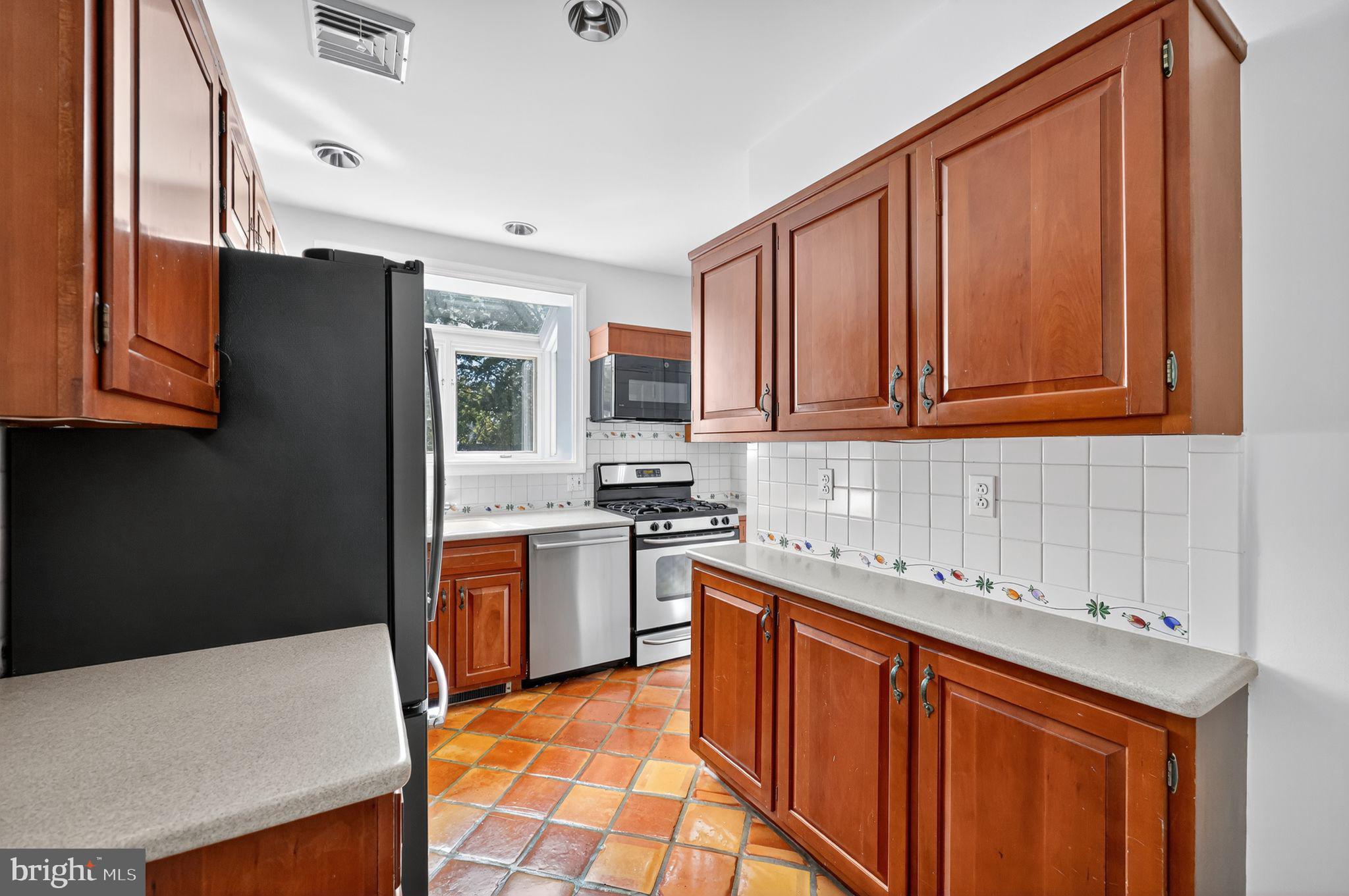 HIGHLAND FARMS - Residential