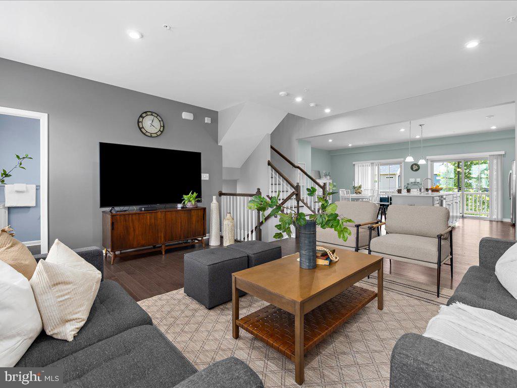 PARKSIDE - Residential