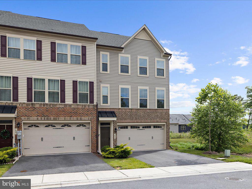 PARKSIDE - Residential