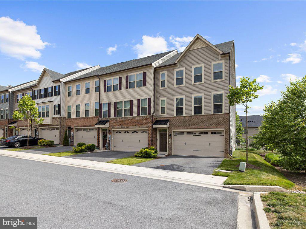 PARKSIDE - Residential