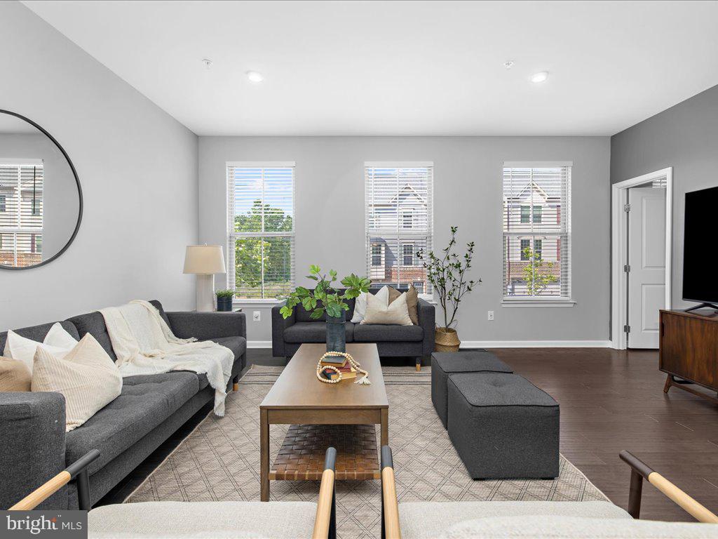 PARKSIDE - Residential