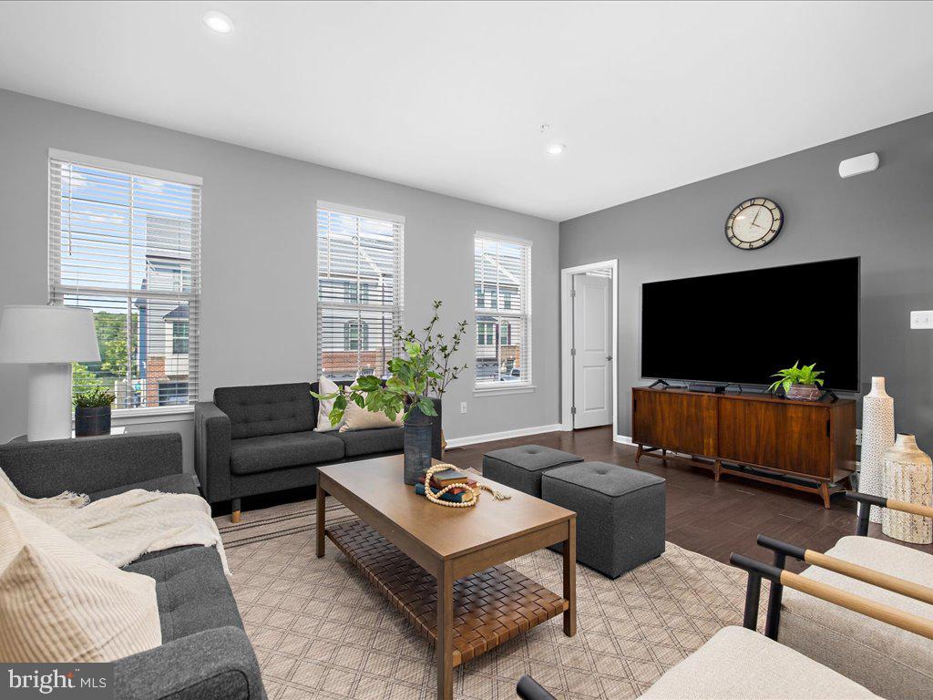 PARKSIDE - Residential