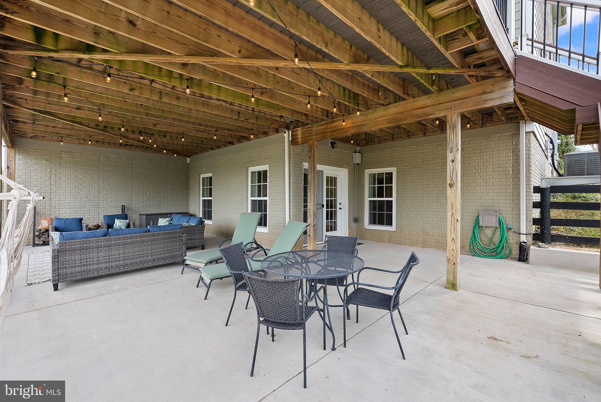 BLACK OAK RIDGE - Residential