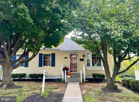 Homes For Sale - 1308 Commerce St<br/> WINCHESTER, VA 22601