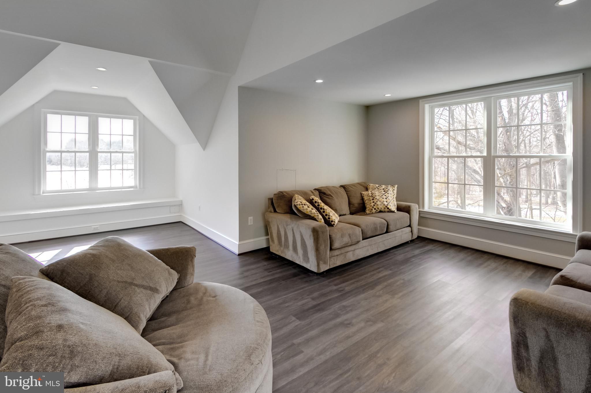 OLNEY OUTSIDE - Residential