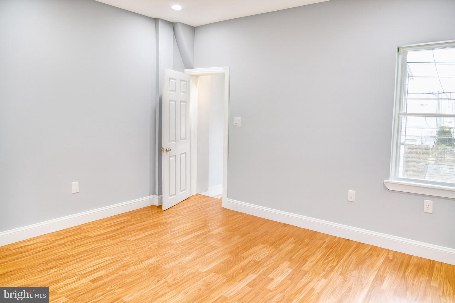 PHILADELPHIA (NORTHEAST) - Residential