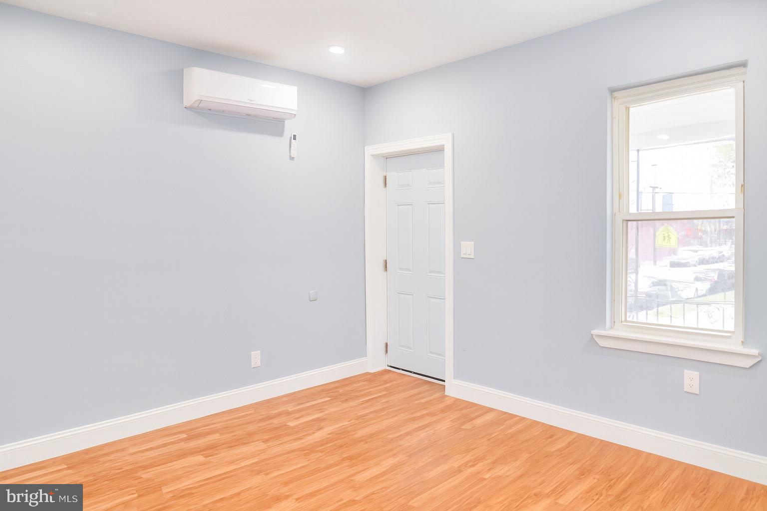 PHILADELPHIA (NORTHEAST) - Residential