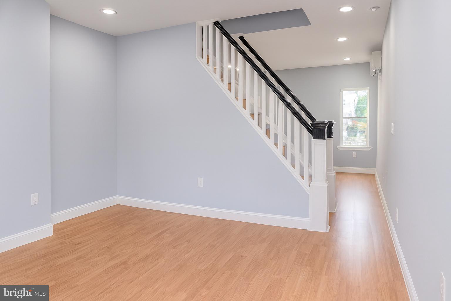 PHILADELPHIA (NORTHEAST) - Residential