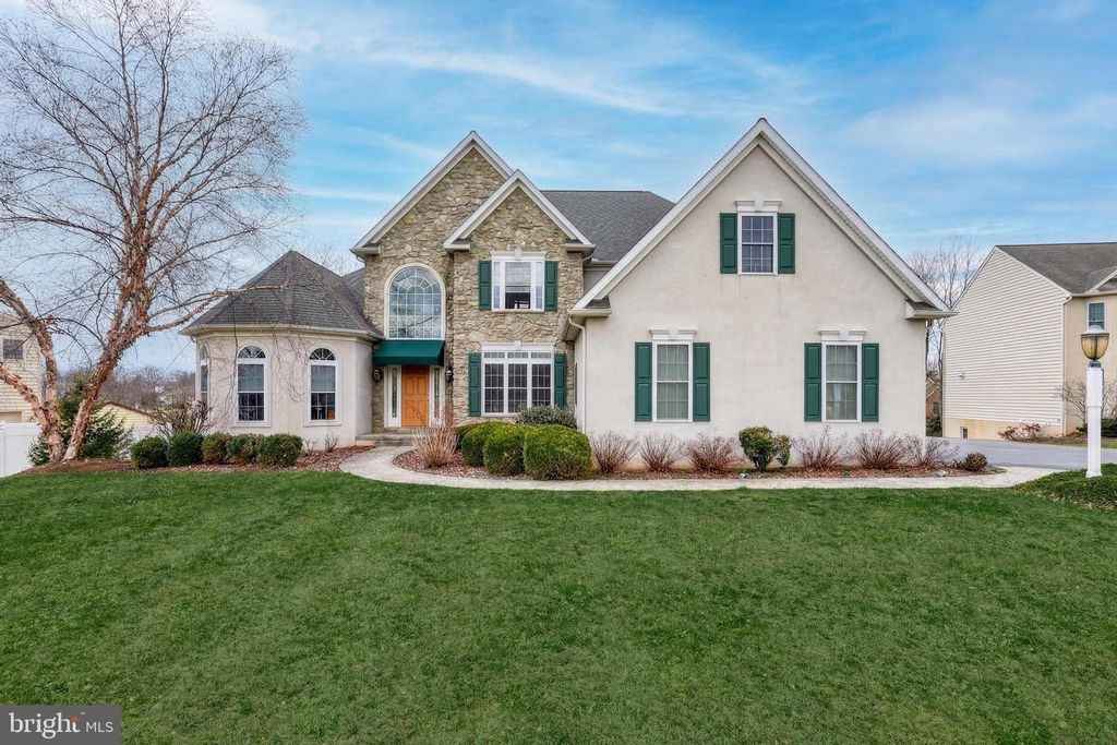 Photo of 395 Ecker Drive, LITITZ, PA 17543 (MLS # PALA2084208)