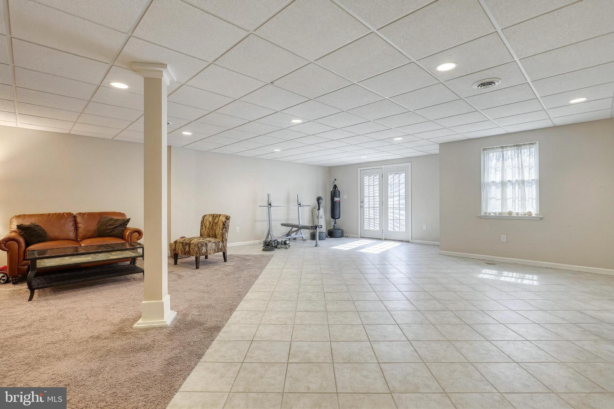 SUNSET RIDGE - Residential