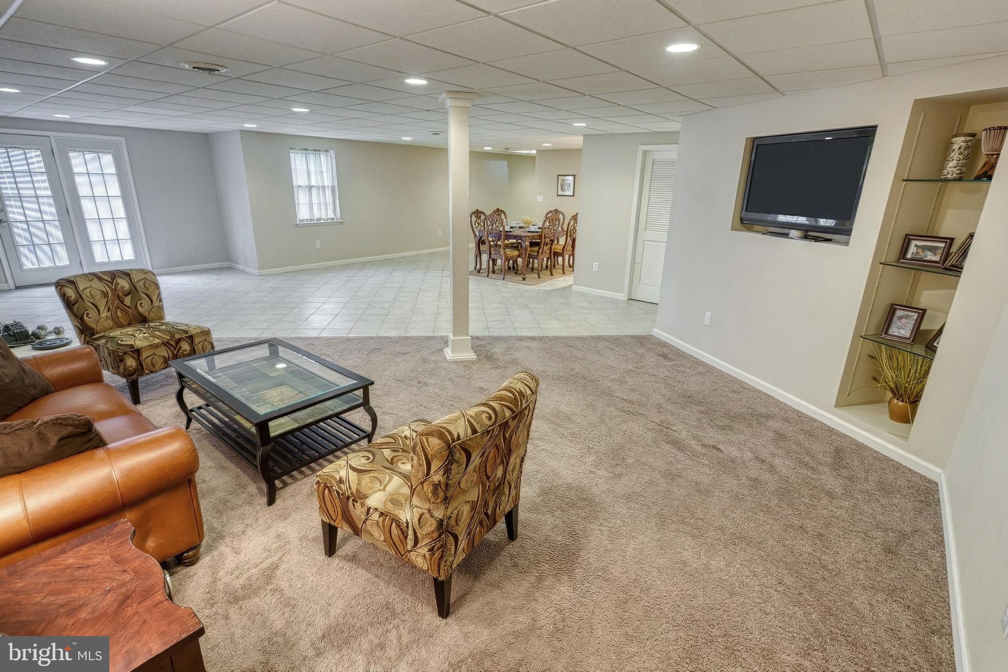 SUNSET RIDGE - Residential