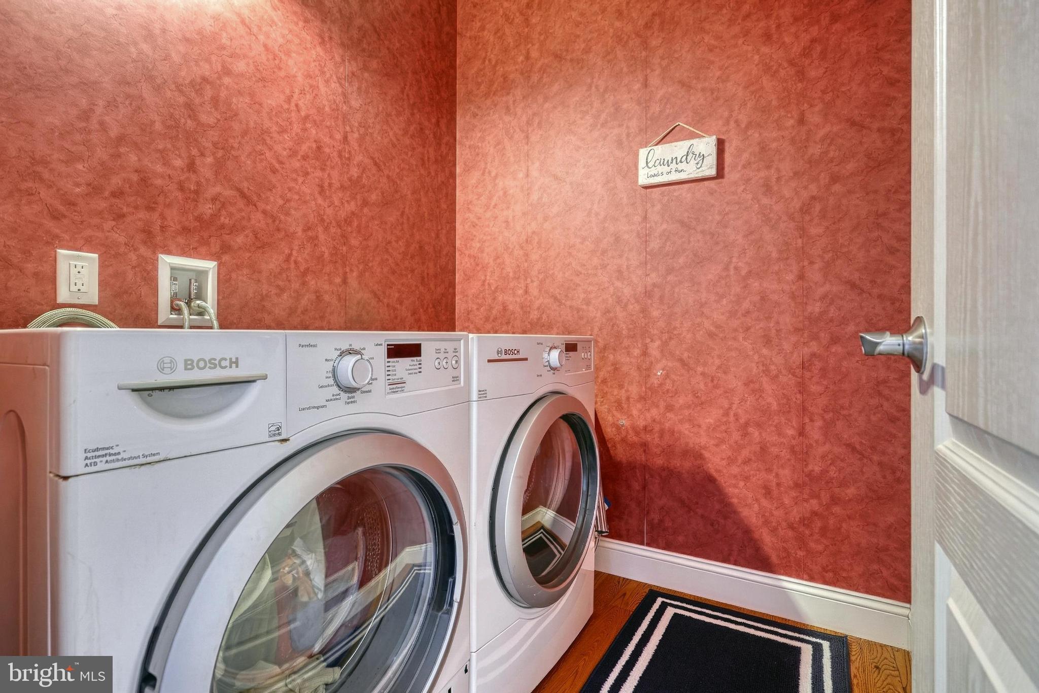 SUNSET RIDGE - Residential