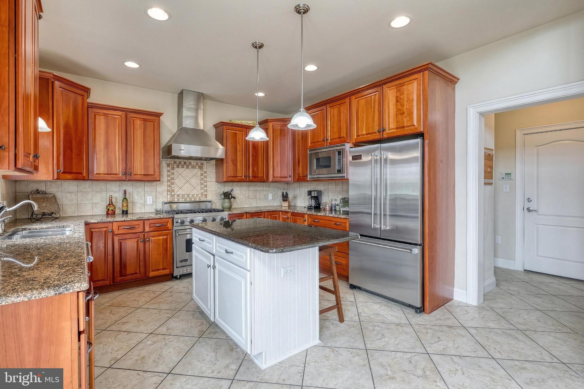 SUNSET RIDGE - Residential