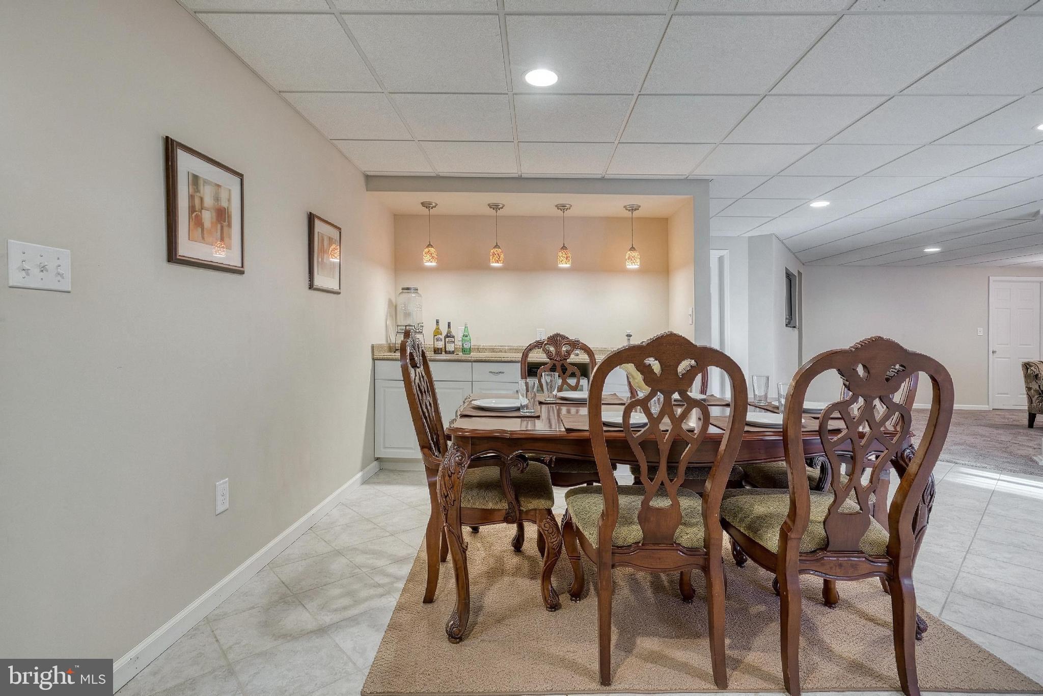 SUNSET RIDGE - Residential