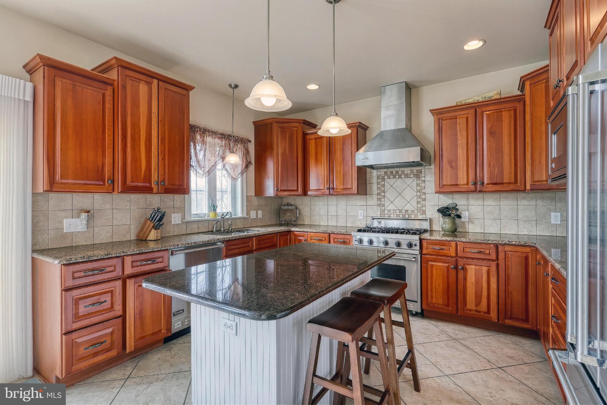 SUNSET RIDGE - Residential