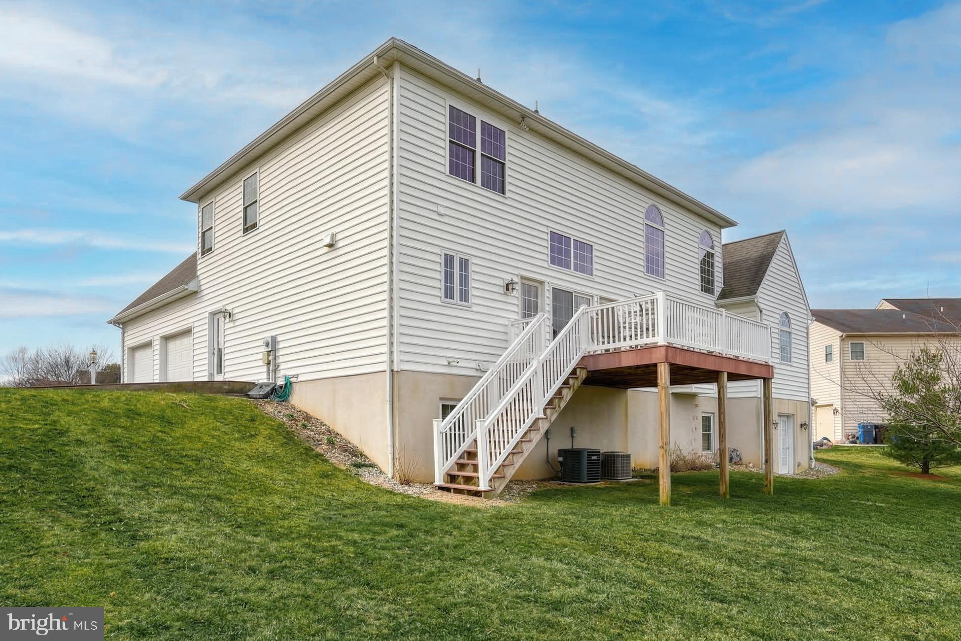 SUNSET RIDGE - Residential