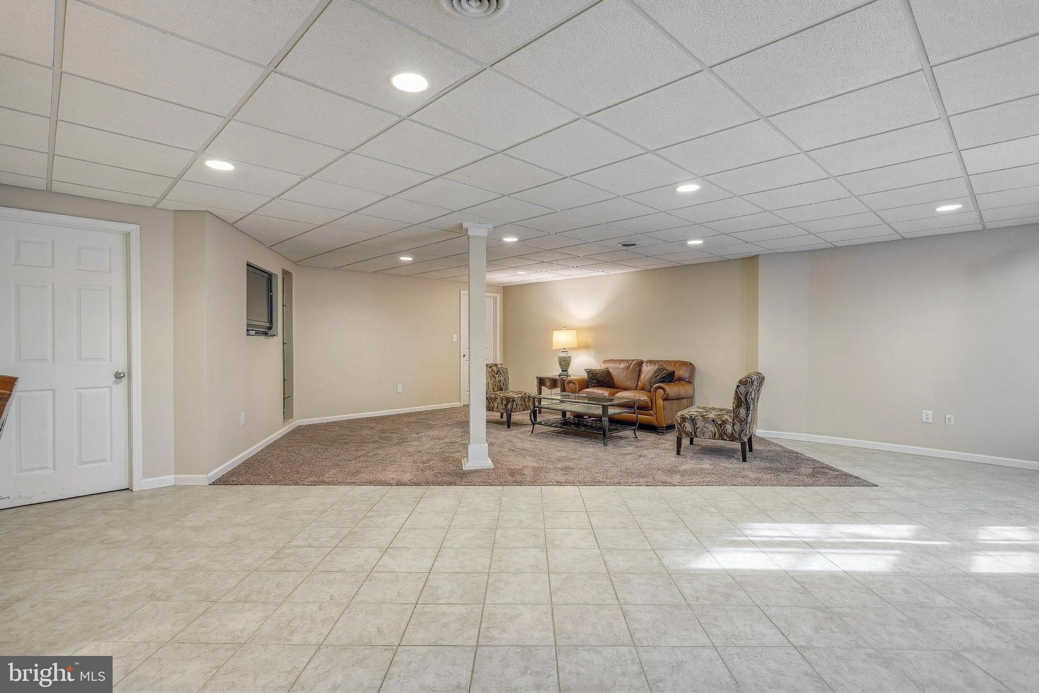 SUNSET RIDGE - Residential