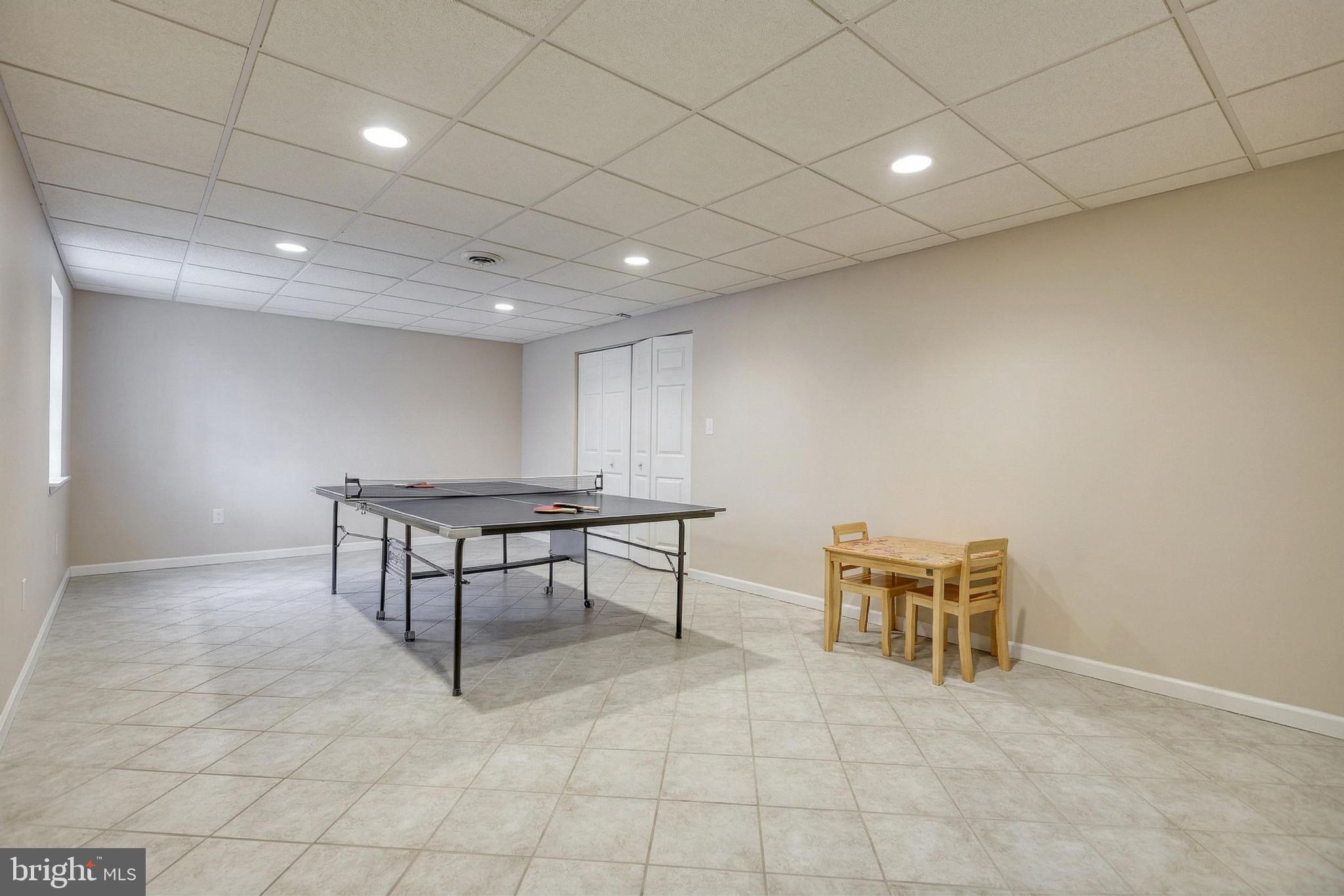 SUNSET RIDGE - Residential