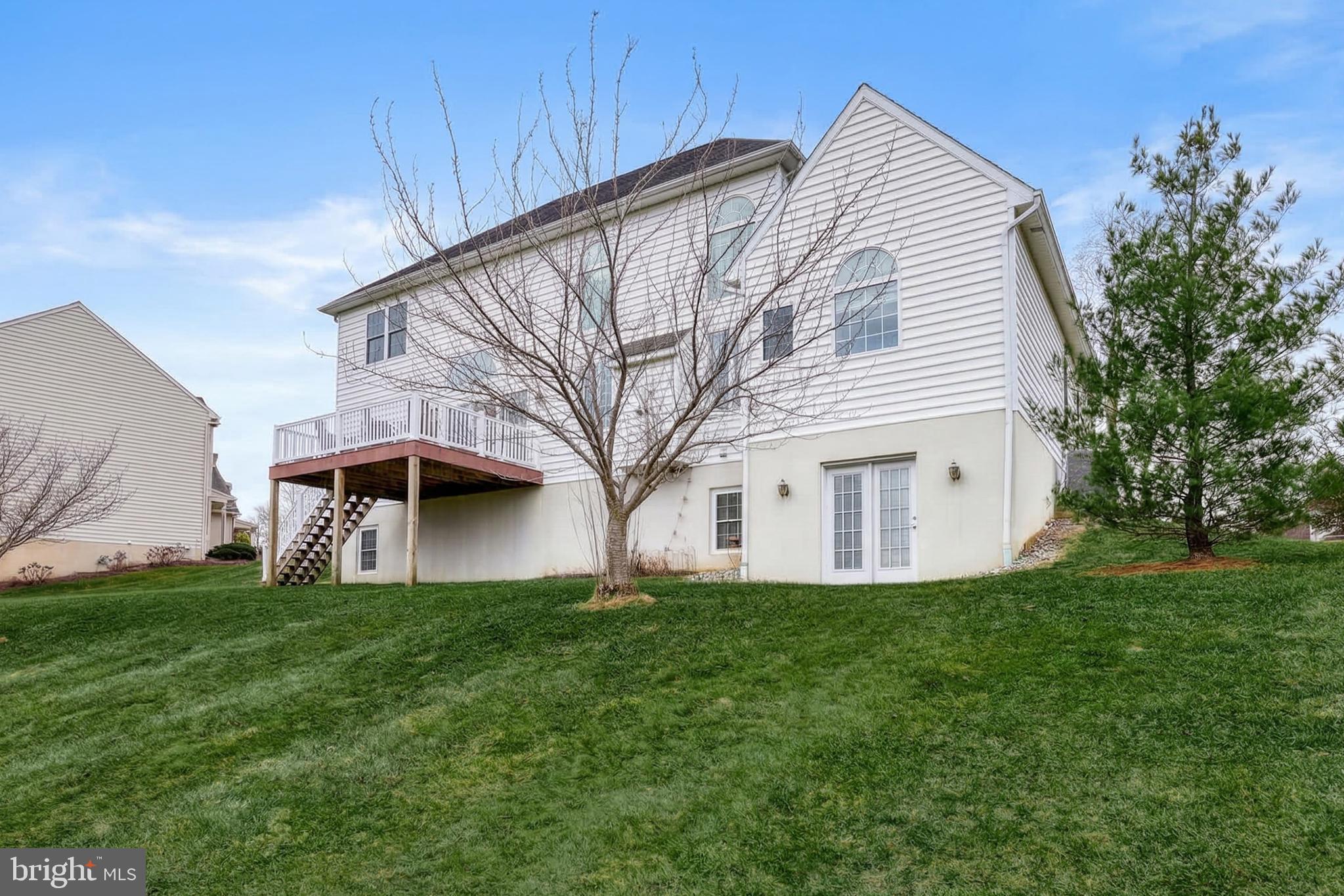 SUNSET RIDGE - Residential