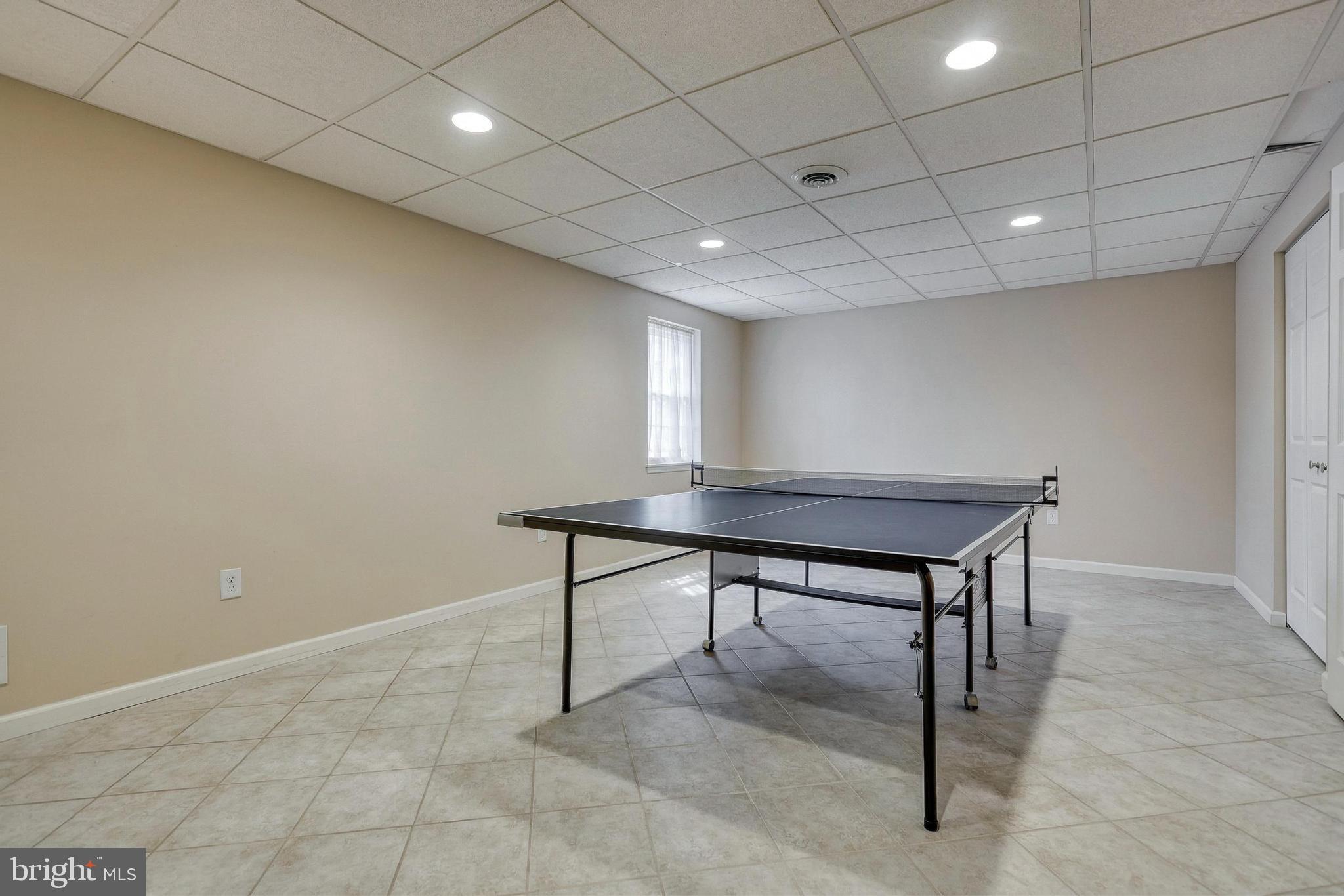 SUNSET RIDGE - Residential