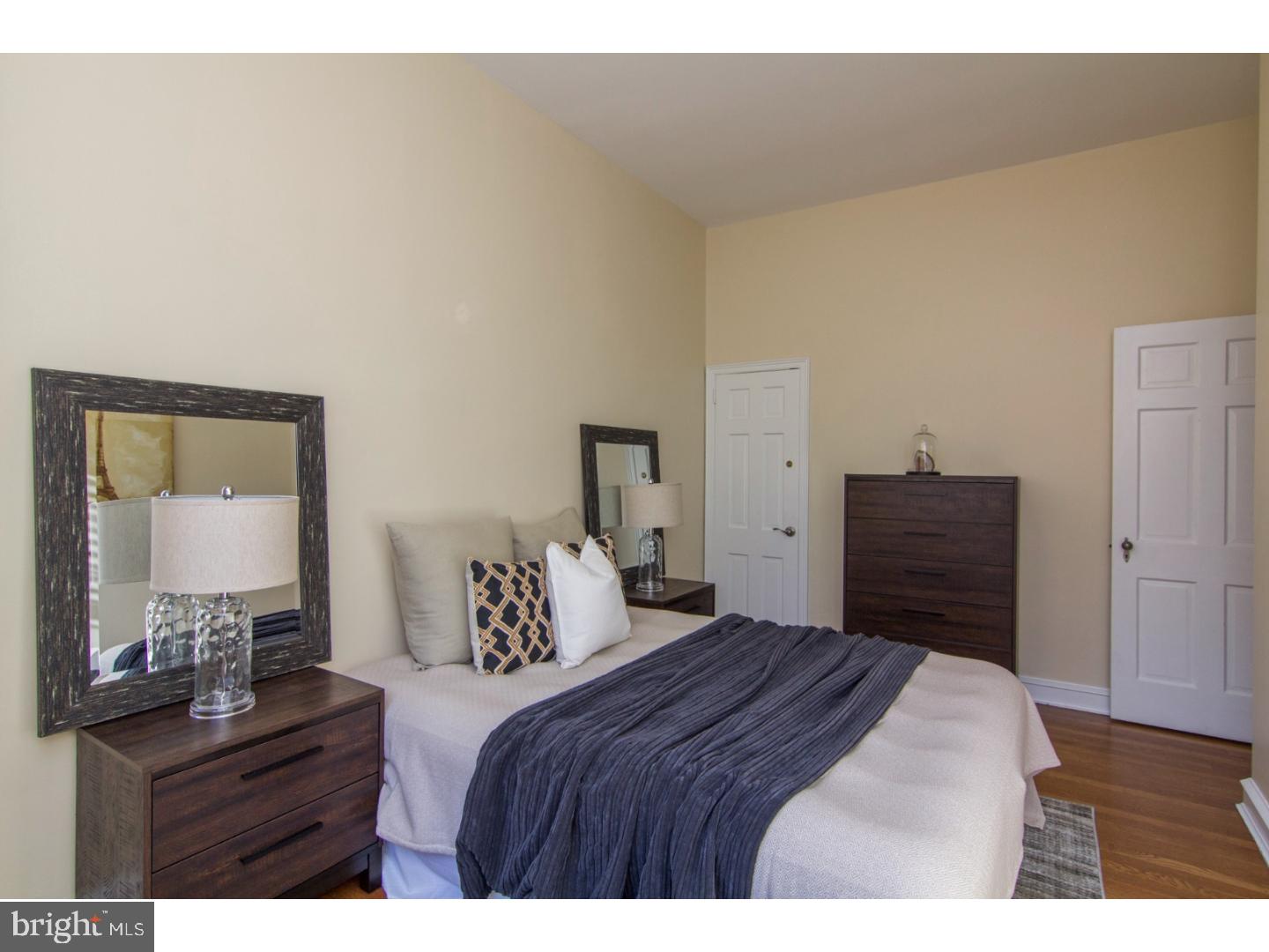 RITTENHOUSE SQUARE - Residential