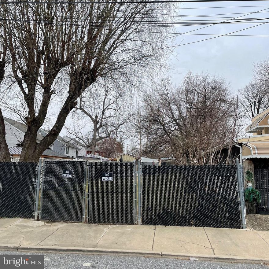 This property is a package deal with 4682 Tackawanna Street for $350,000 total. (Tax ID 232339500)