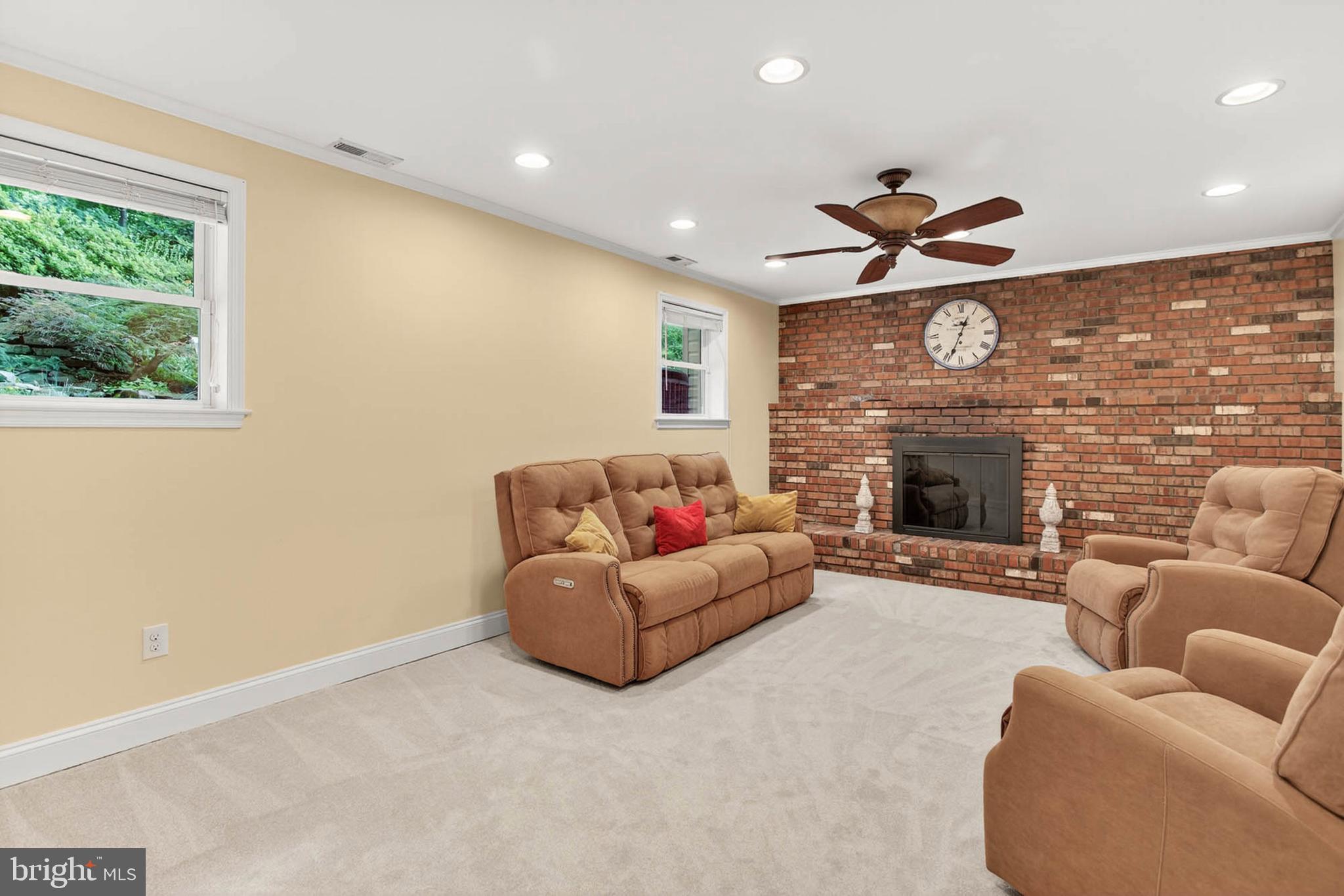 1103 TIMBERLEA DRIVE