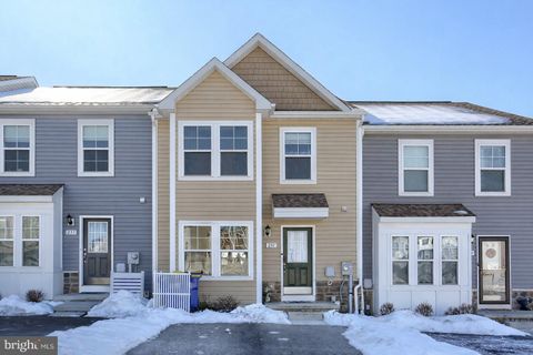 231 HOMESTEAD DRIVE HANOVER PA 17331