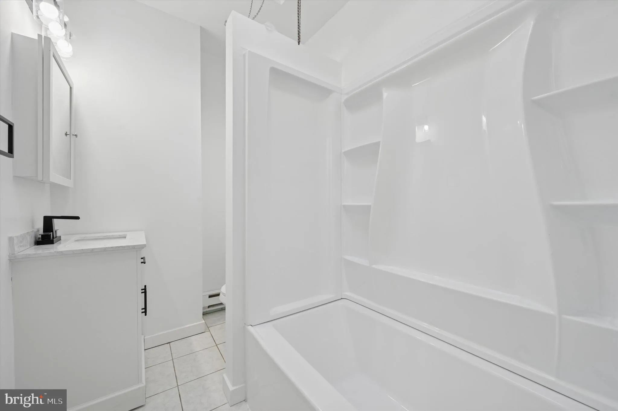 Philadelphia, Pennsylvania 19120, United States, 3 Bedrooms Bedrooms, ,1 BathroomBathrooms,Residential,Active,87425