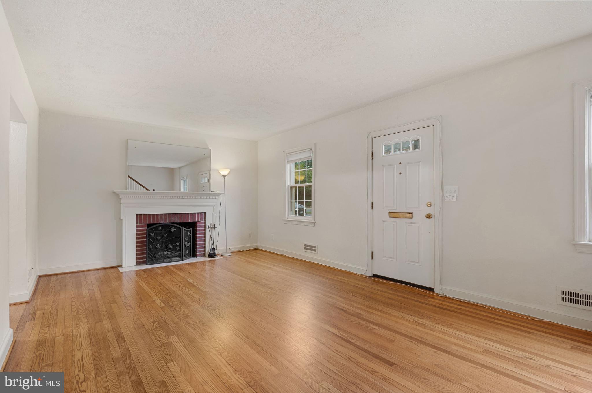 WAYCROFT WOODLAWN - Residential