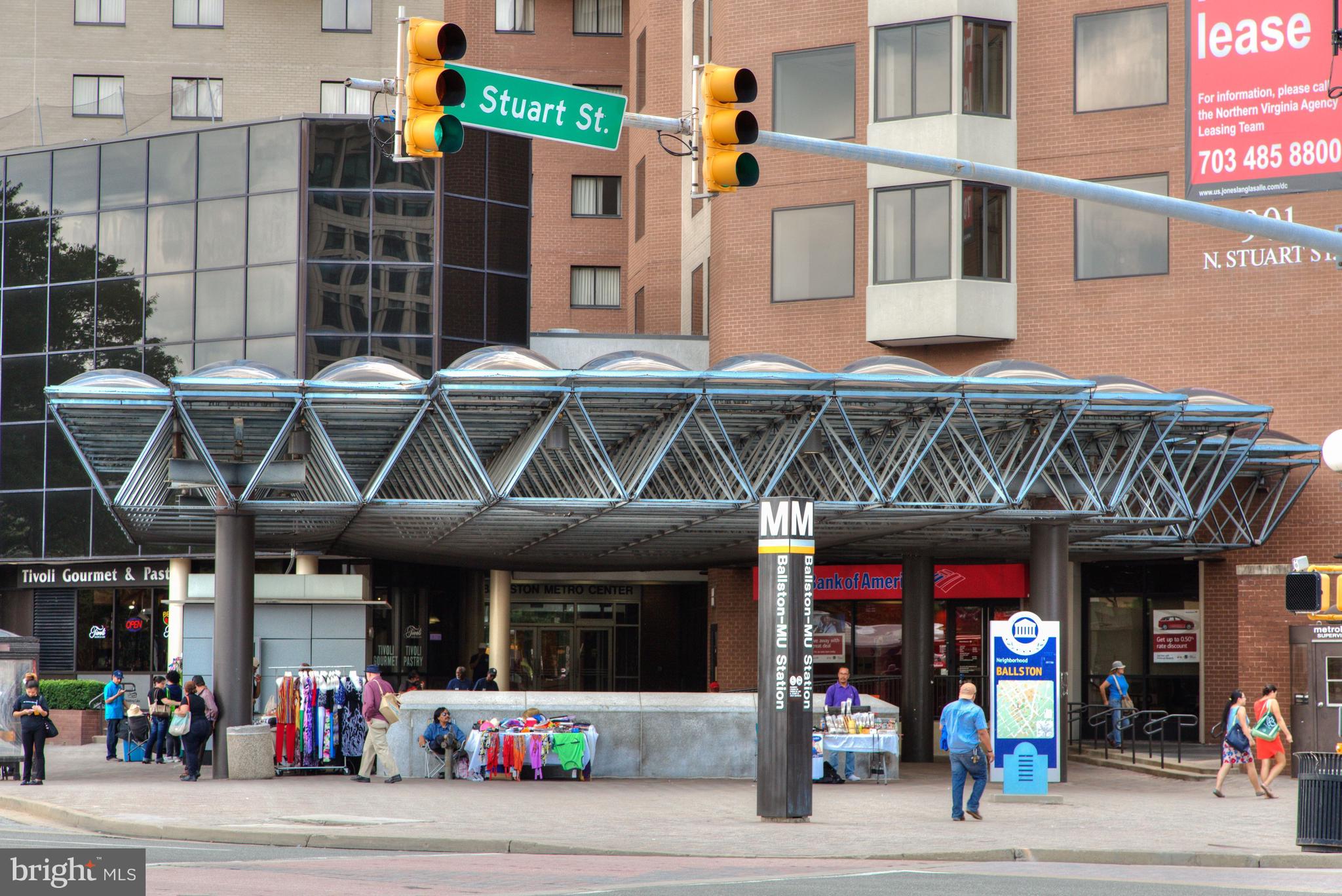 WAYCROFT WOODLAWN - Residential