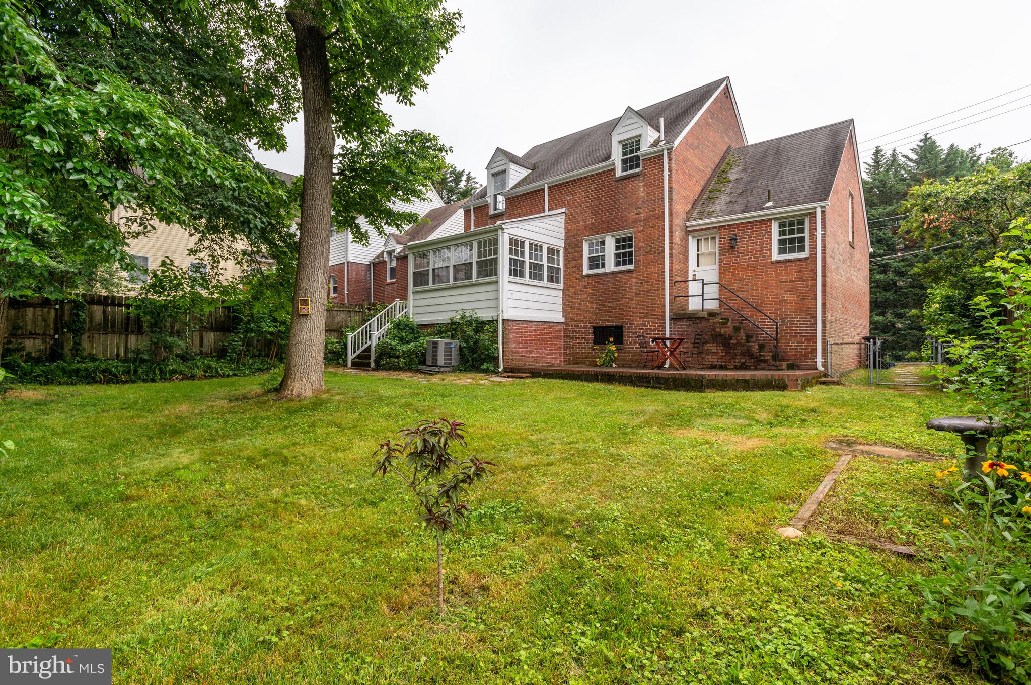 WAYCROFT WOODLAWN - Residential