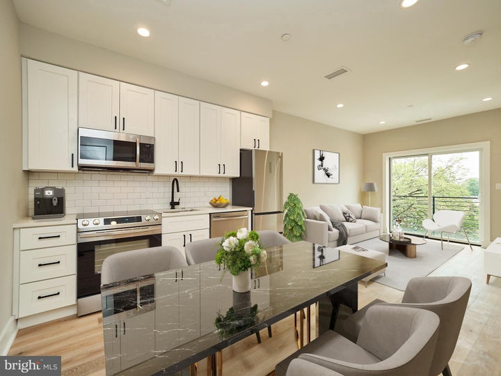 Photo 1 of 32 — 1016 17TH PLACE NE 203, WASHINGTON, DC 20002