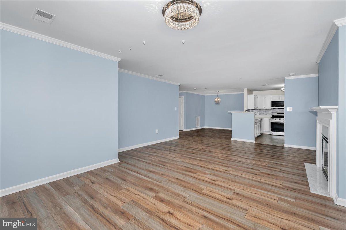 WATERS LANDING - Residential